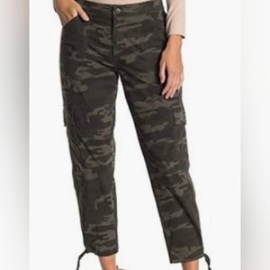 Sanctuary Cargo Pants, camouflage (dark print), Large.